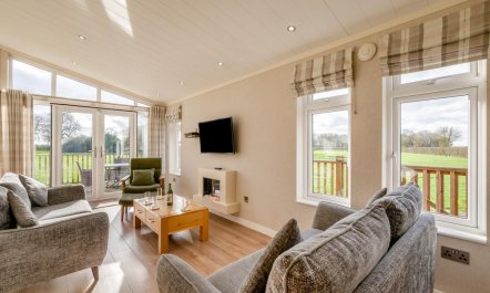 3 Bed in Athelington 1