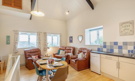 2 Bed in Marhamchurch 1