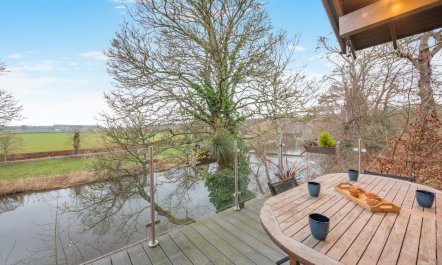 4 Bed in Kelso 1