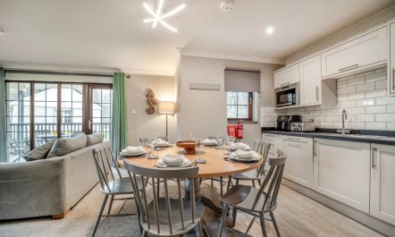 3 Bed in Dailly 5