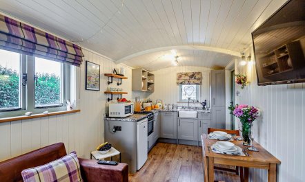 1 Bed in Llandudno 6