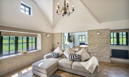 2 Bed in Nantgaredig 2