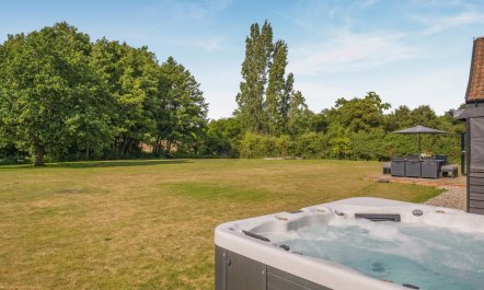 6 Bed in Ardleigh 1