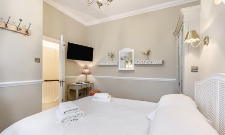 4 Bed in Southport 9