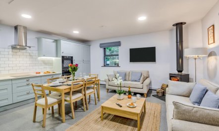 4 Bed in Llanrwst