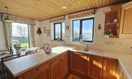 3 Bed in Holy Island 8
