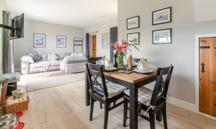 2 Bed in Kilmington 2