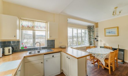 3 Bed in Windermere 6