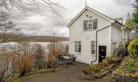 3 Bed in Windermere