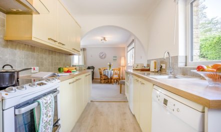 2 Bed in Swanage 2