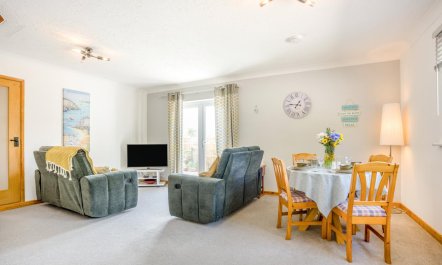 2 Bed in Swanage 7