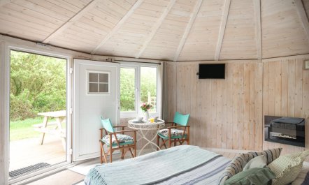 1 Bed in Hartland 5