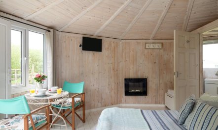 1 Bed in Hartland 7