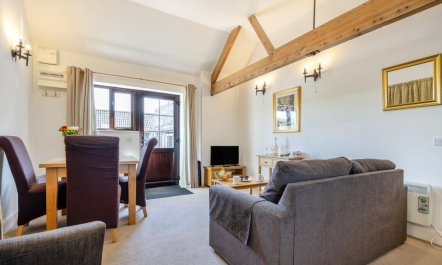 1 Bed in Milton Abbas 4