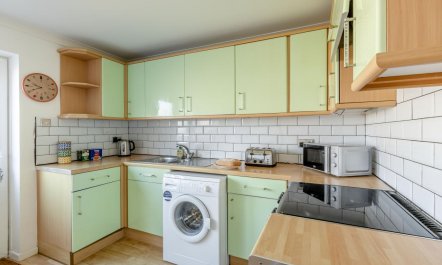2 Bed in Weymouth 2