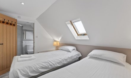 2 Bed in Alkham 6