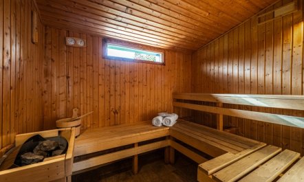 4 Bed in Boat Of Garten 2