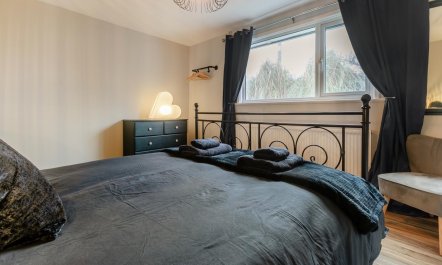 3 Bed in Welcombe 7