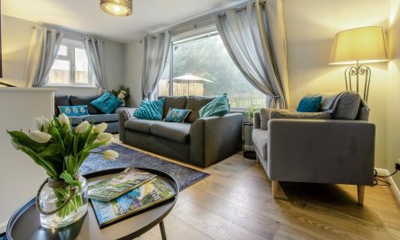 3 Bed in Welcombe 3
