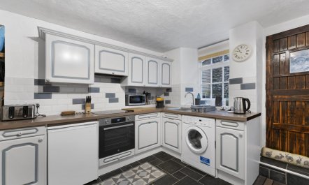 2 Bed in Windermere 2