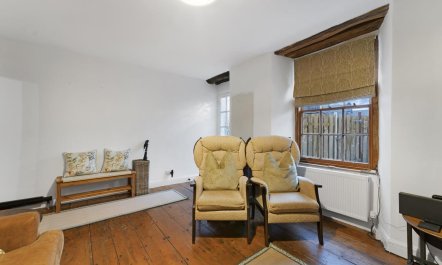 2 Bed in Windermere 5