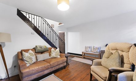 2 Bed in Windermere 4
