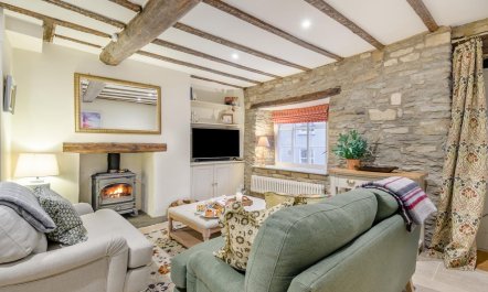 2 Bed in Malmesbury 6