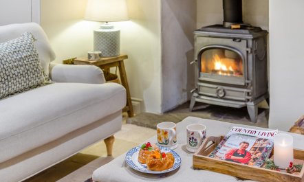 2 Bed in Malmesbury 1