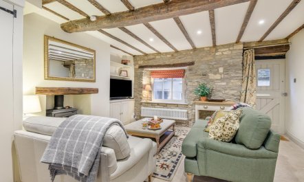 2 Bed in Malmesbury 2