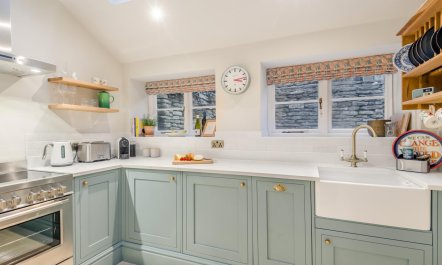 2 Bed in Malmesbury 7