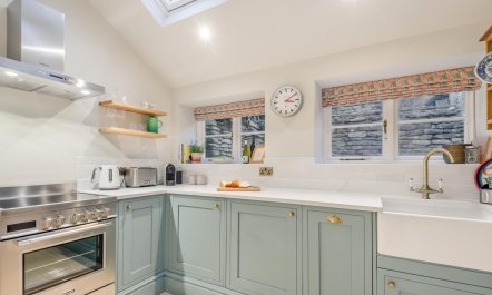 2 Bed in Malmesbury 9
