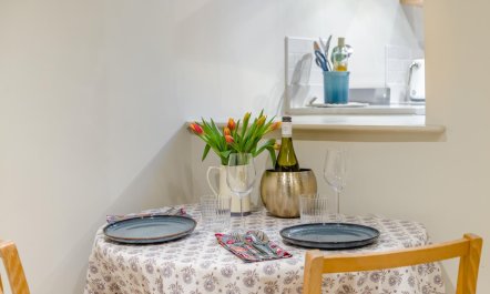 2 Bed in Malmesbury 4