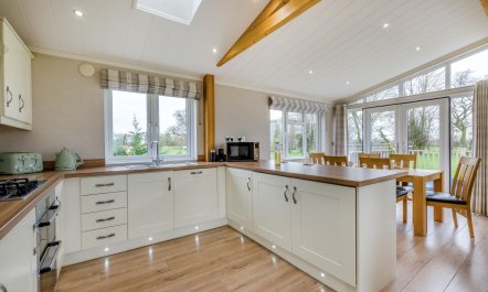 2 Bed in Athelington 9