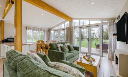 2 Bed in Athelington 6