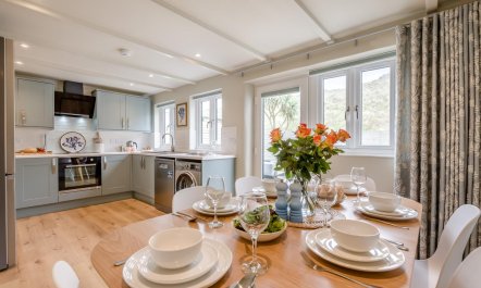 3 Bed in Perranporth 2