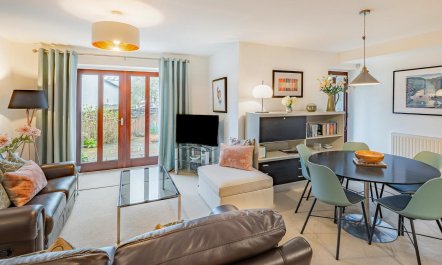 2 Bed in Windermere 6
