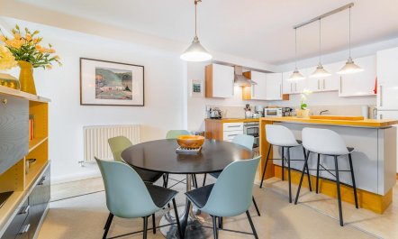 2 Bed in Windermere 3
