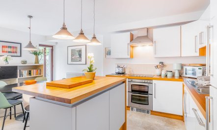 2 Bed in Windermere 4