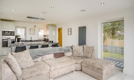 4 Bed in Abernethy 9