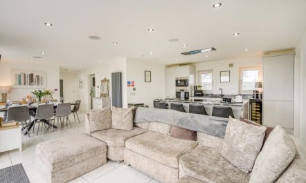 4 Bed in Abernethy 3
