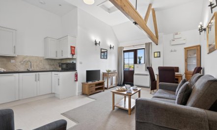 1 Bed in Milton Abbas 7