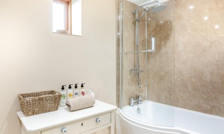 1 Bed in Bexhill-on-Sea 7