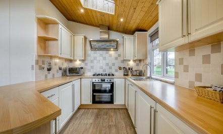 2 Bed in Athelington 5