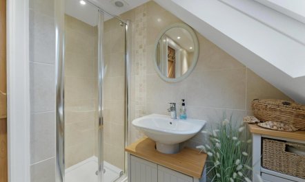 2 Bed in Ambleside 8