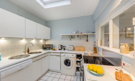 4 Bed in New Quay 9
