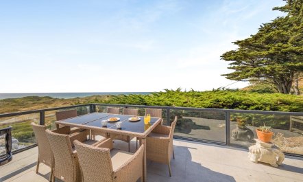 4 Bed in Aberdovey 2