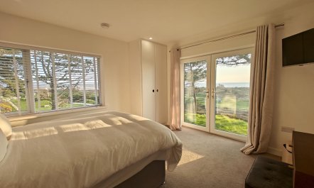 4 Bed in Aberdovey 4