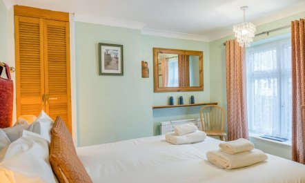2 Bed in Holt 2