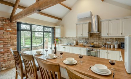2 Bed in Alne 7