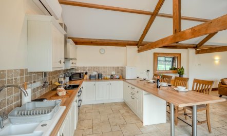 2 Bed in Alne 3